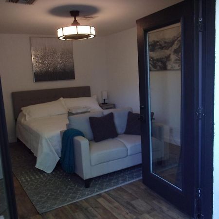 Updated Dwntwn 2Bd Twnhse W/Hot Tub& Private Patio بالم سبرينغس المظهر الخارجي الصورة
