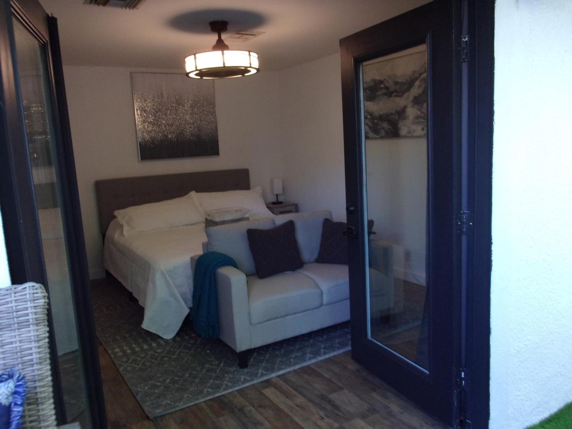 Updated Dwntwn 2Bd Twnhse W/Hot Tub& Private Patio بالم سبرينغس المظهر الخارجي الصورة