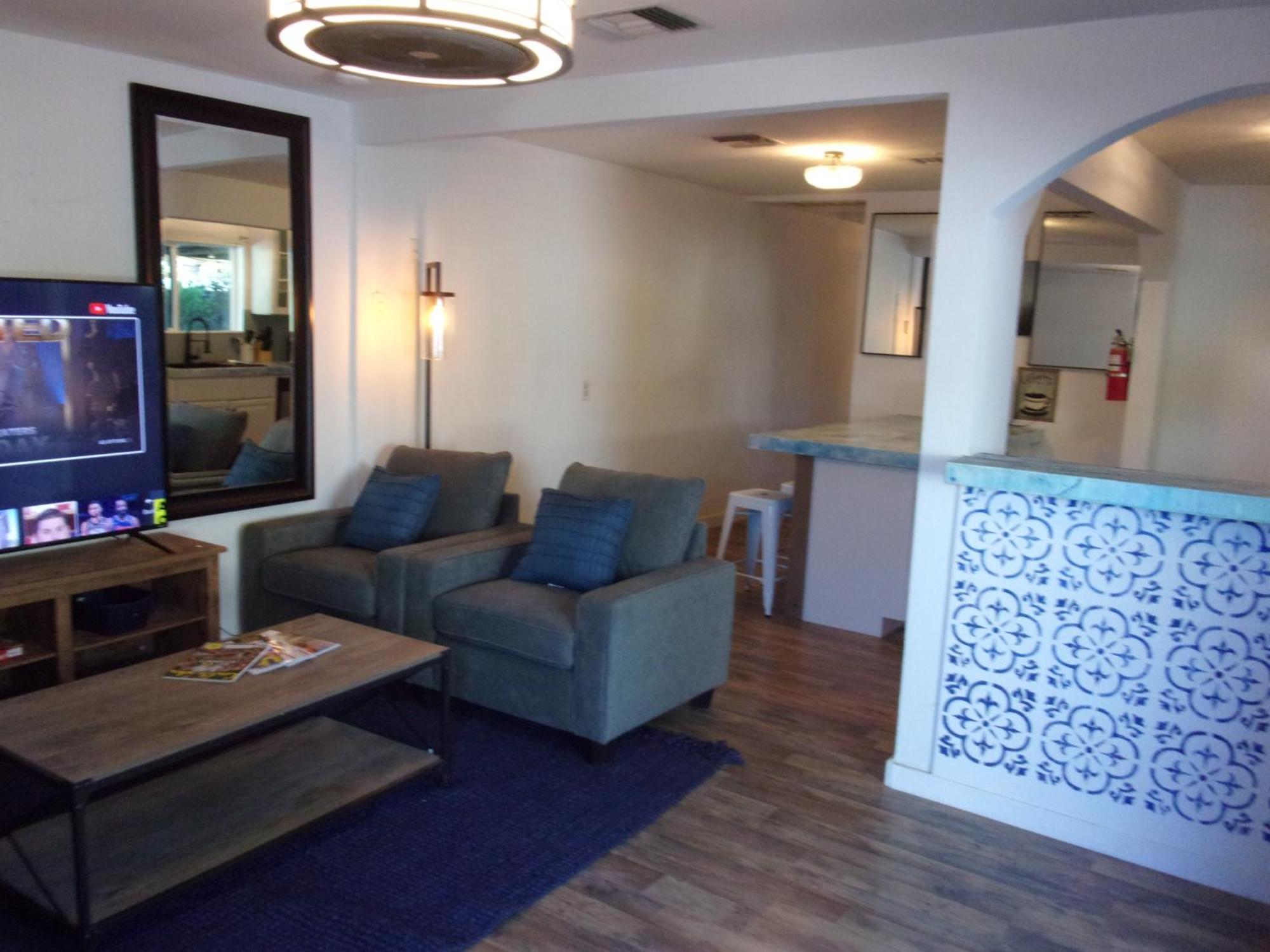 Updated Dwntwn 2Bd Twnhse W/Hot Tub& Private Patio بالم سبرينغس المظهر الخارجي الصورة